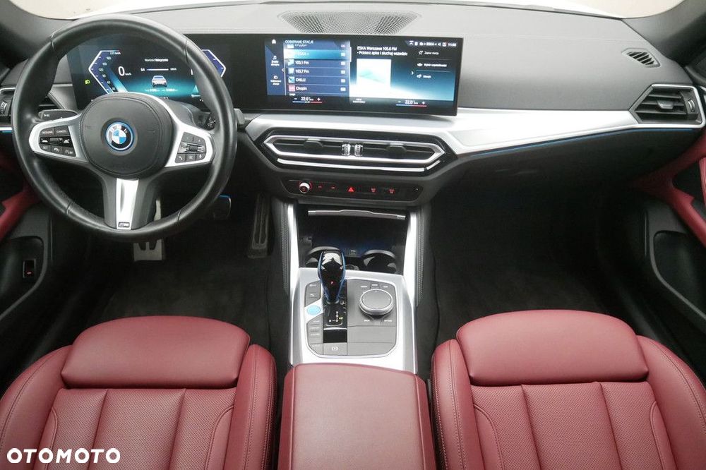 BMW i4 - 8