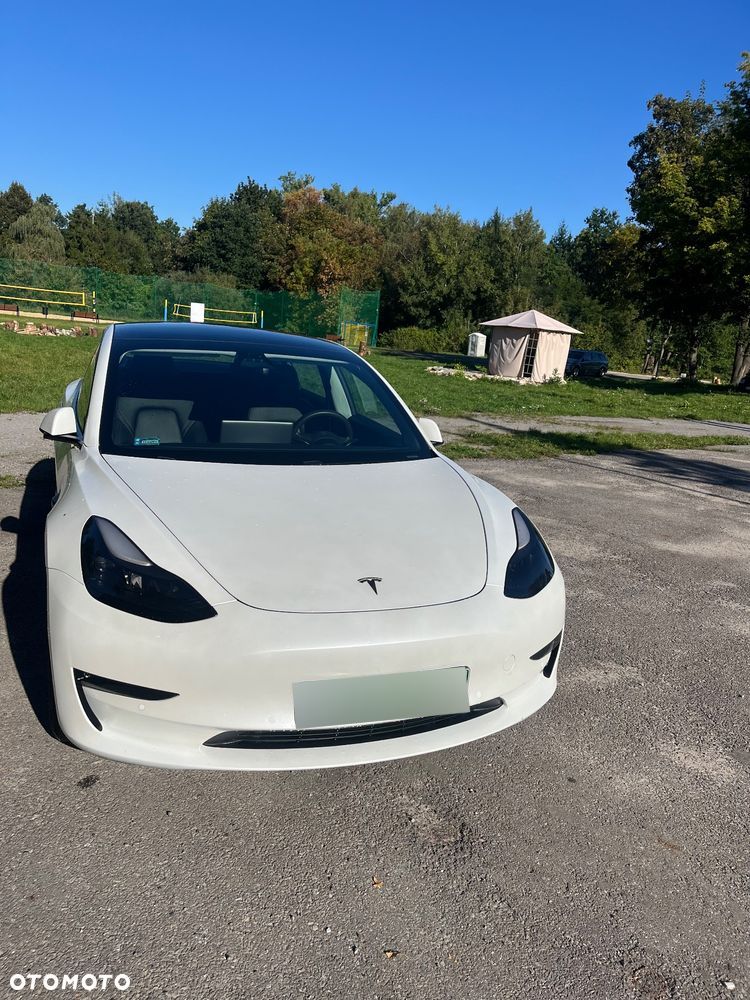Tesla Model 3 Long Range AWD - 8