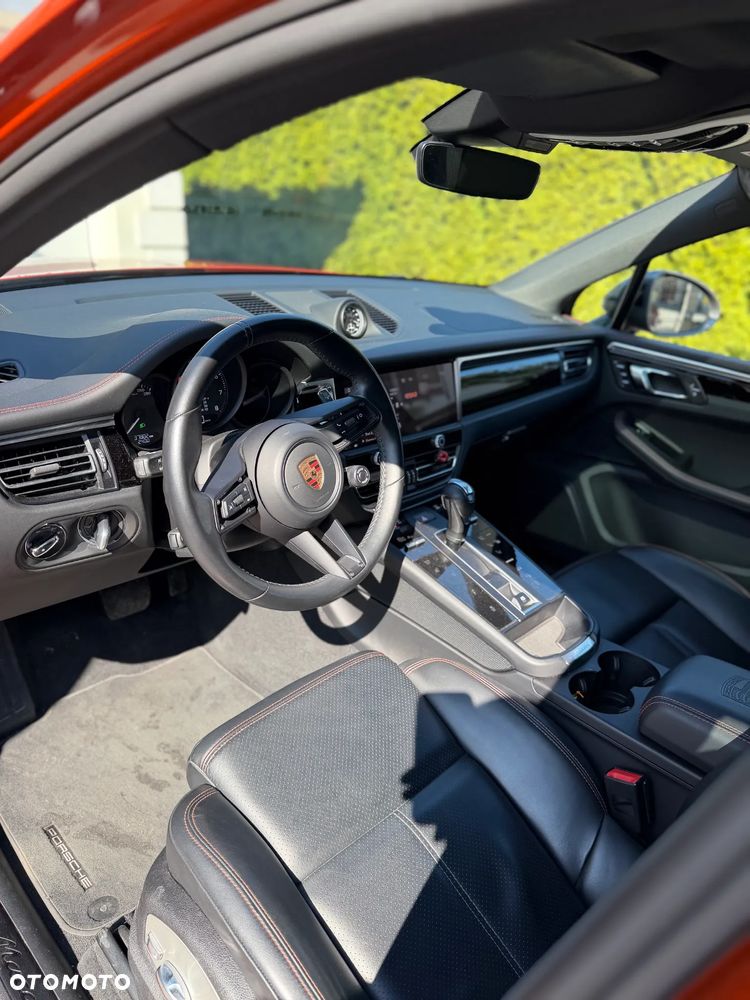 Porsche Macan T - 10