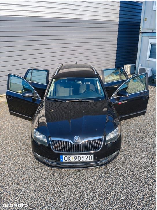 Skoda Superb 2.0 TDI Elegance DSG - 7