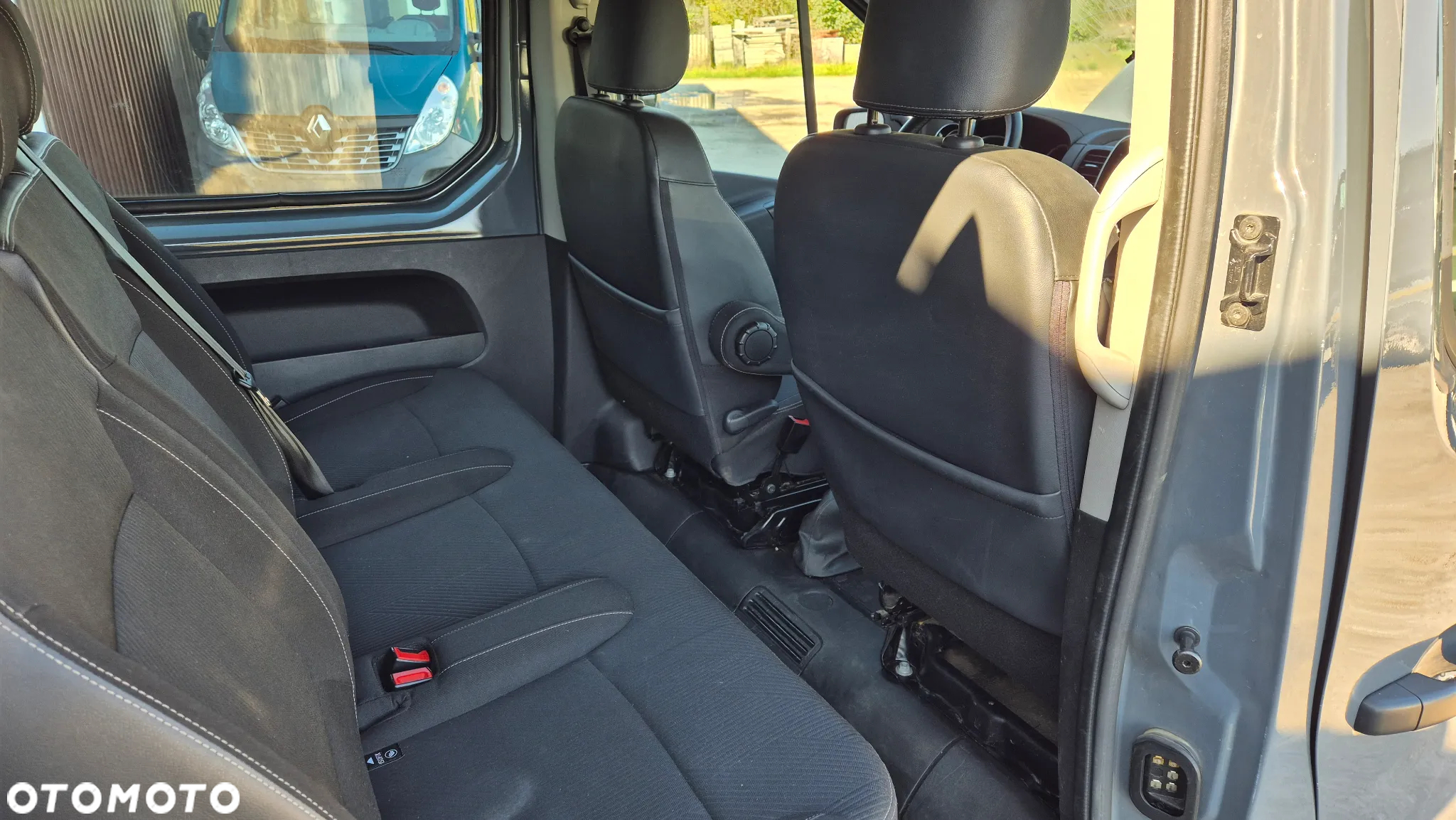 Renault Trafic Grand SpaceClass 2.0 dCi EDC - 33