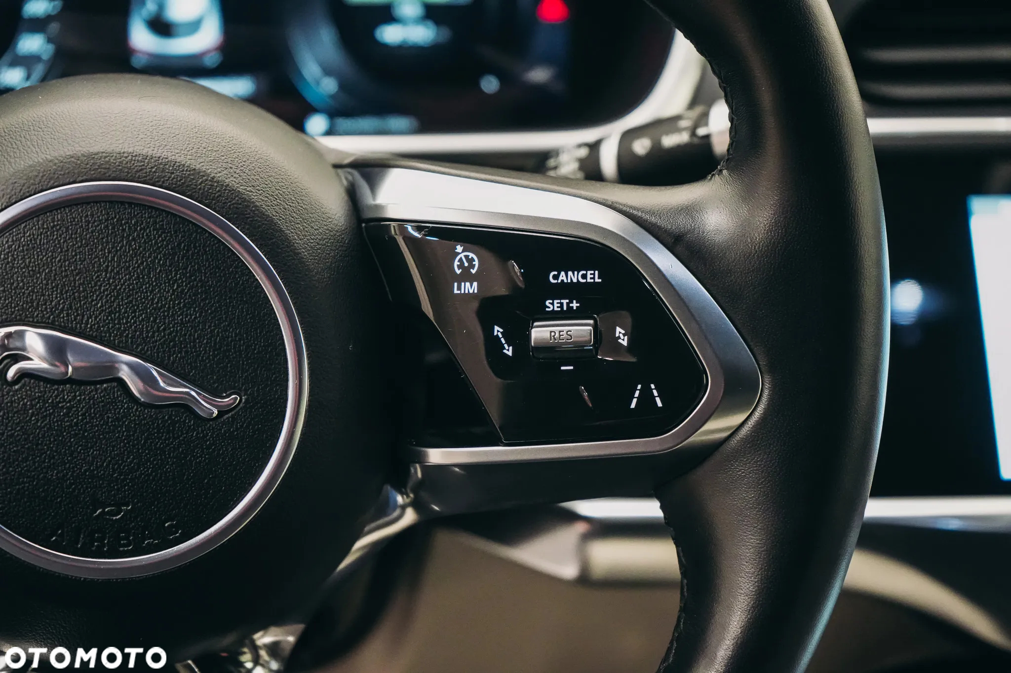 Jaguar I-Pace EV400 AWD HSE - 25