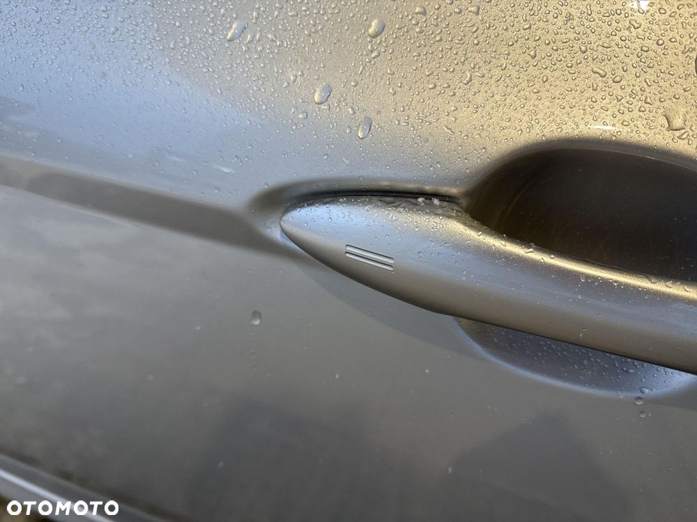 Toyota Camry 2.5 Hybrid Prestige CVT - 24