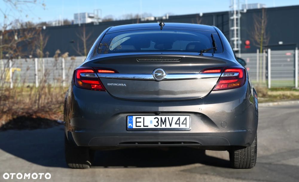 Opel Insignia - 19