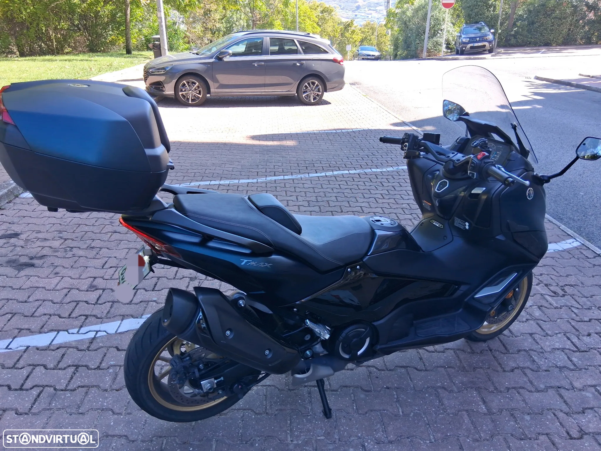 Yamaha TMAX Tech Max - 16