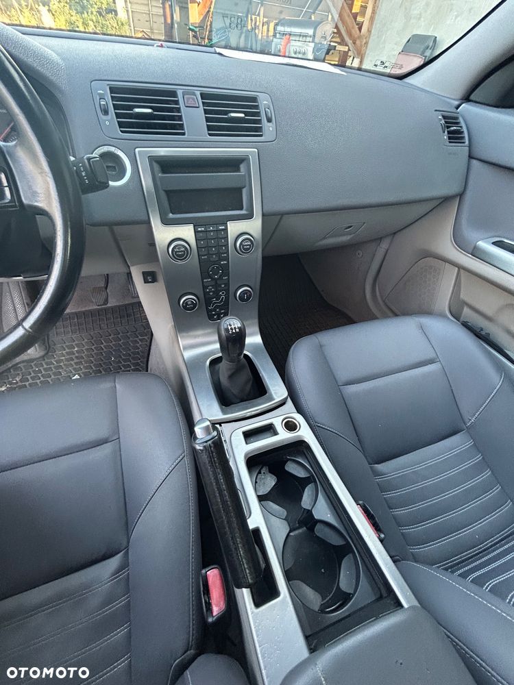Volvo S40 1.8 - 9