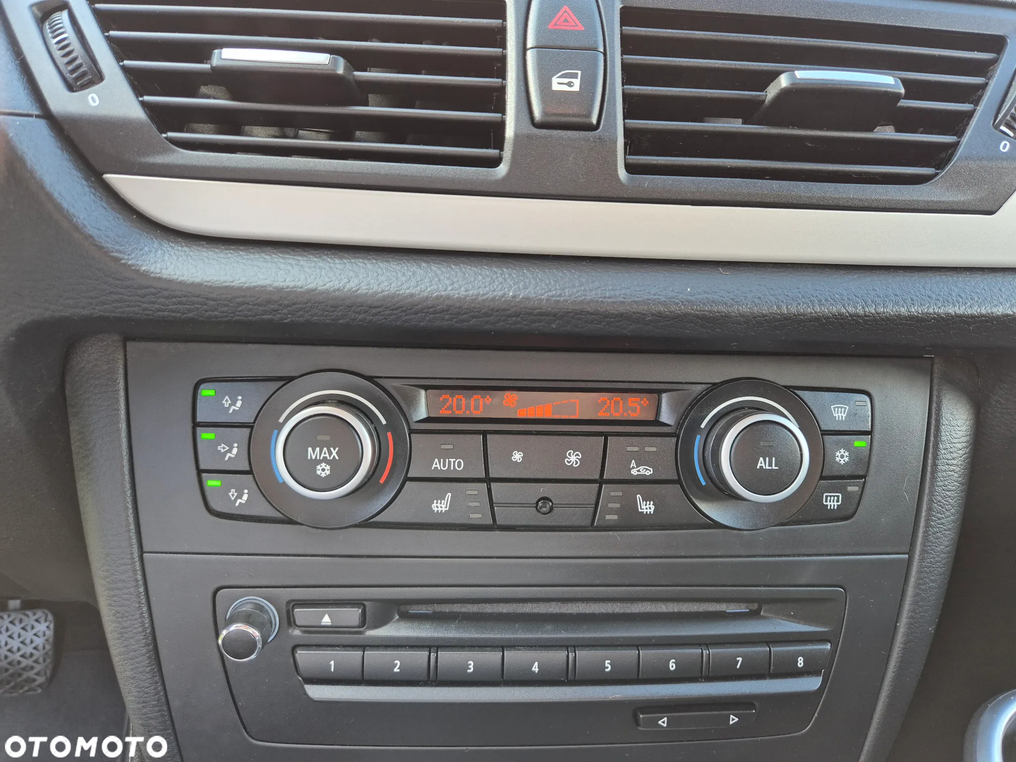 BMW X1 xDrive18d - 36