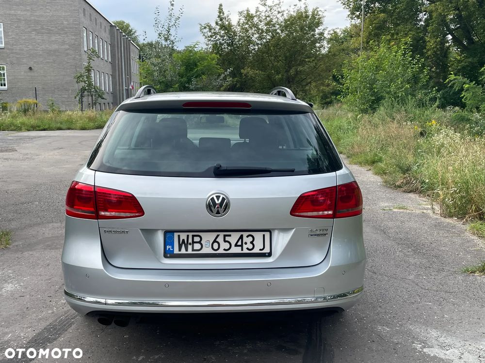 Volkswagen Passat 2.0 TDI Comfortline - 6