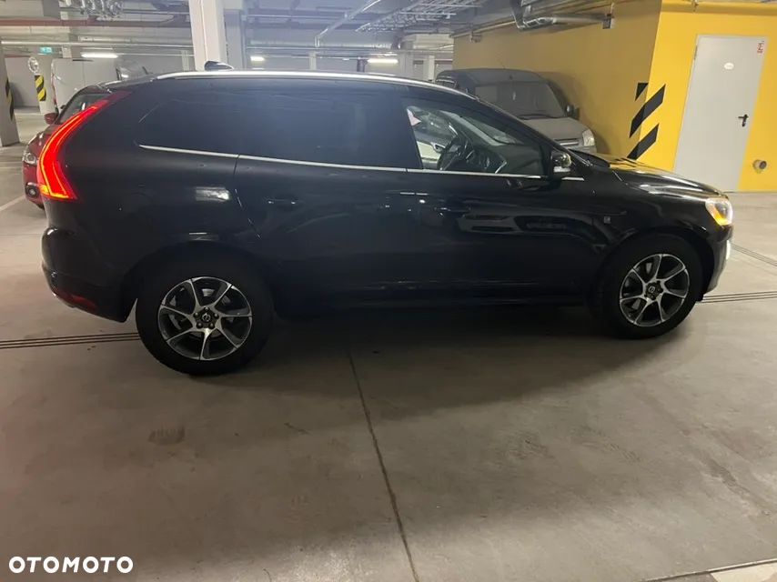 Volvo XC 60 D4 AWD Ocean Race - 26