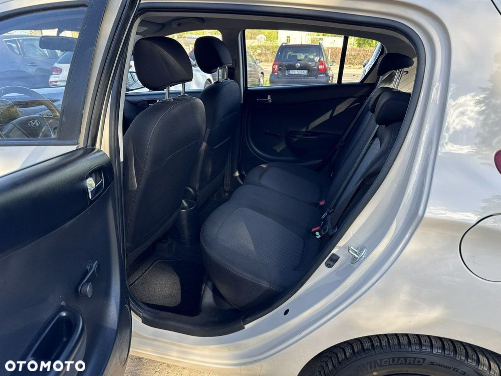 Hyundai i20 - 18