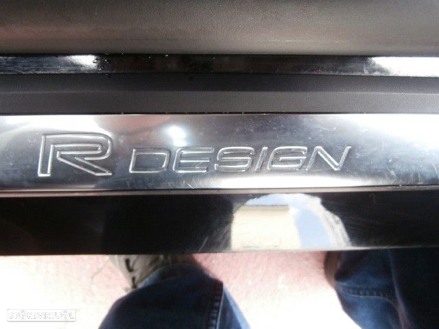 Volvo V40 2.0 D2 R-Design - 11