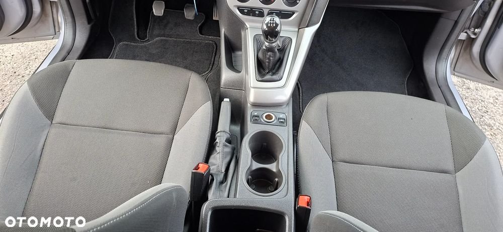 Ford Focus - 18