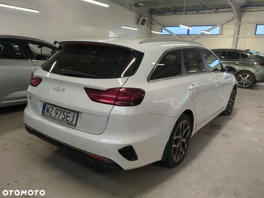 Kia Ceed 1.5 T-GDI Business Line Plus DCT - 3