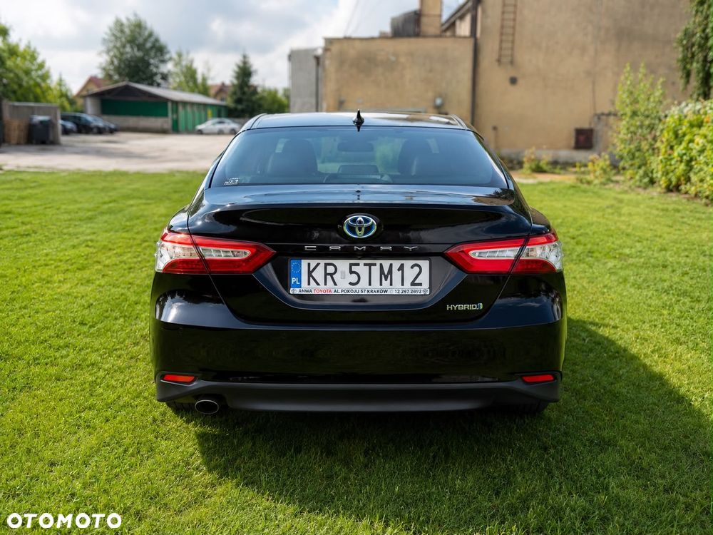 Toyota Camry 2.5 Hybrid Prestige CVT - 3