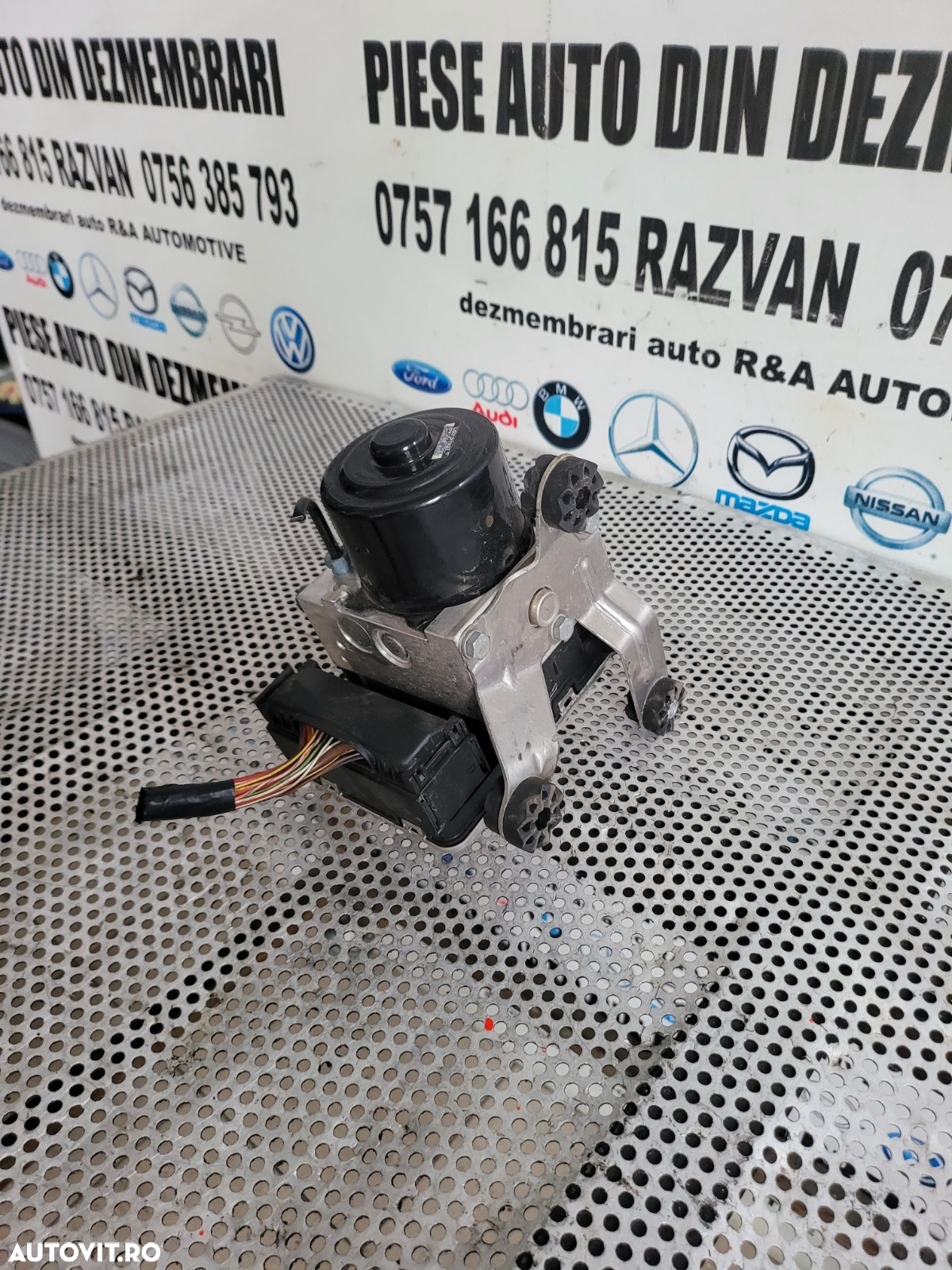 Modul Pompa ABS Bmw X3 X4 F25 F26 Volan Stanga Masina Cu 22.000 Km Ca Si Noua Cod 6881322 Dezmembrez Bmw X4 F26 2.0 Diesel Motor B47 Xdrive 4x4 Volan Stanga Bi-Xenon - 3