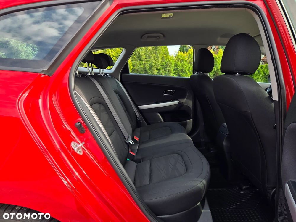 Kia Ceed 1.6 GDI L - 11