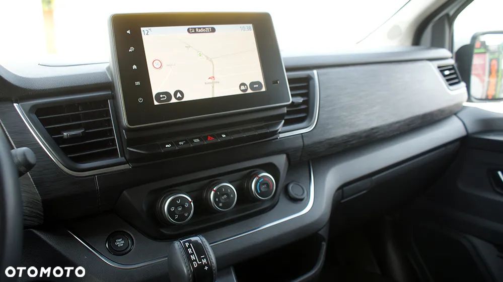 Renault Trafic SpaceClass 2.0 dCi Escapade EDC - 14