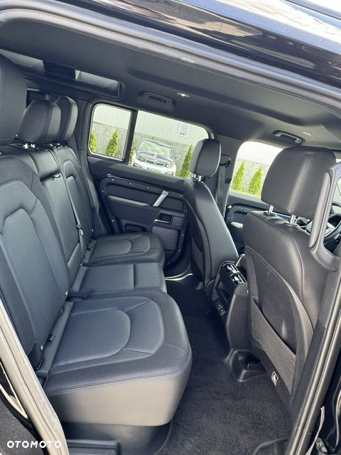 Land Rover Defender 3.0 D300 mHEV SE - 7