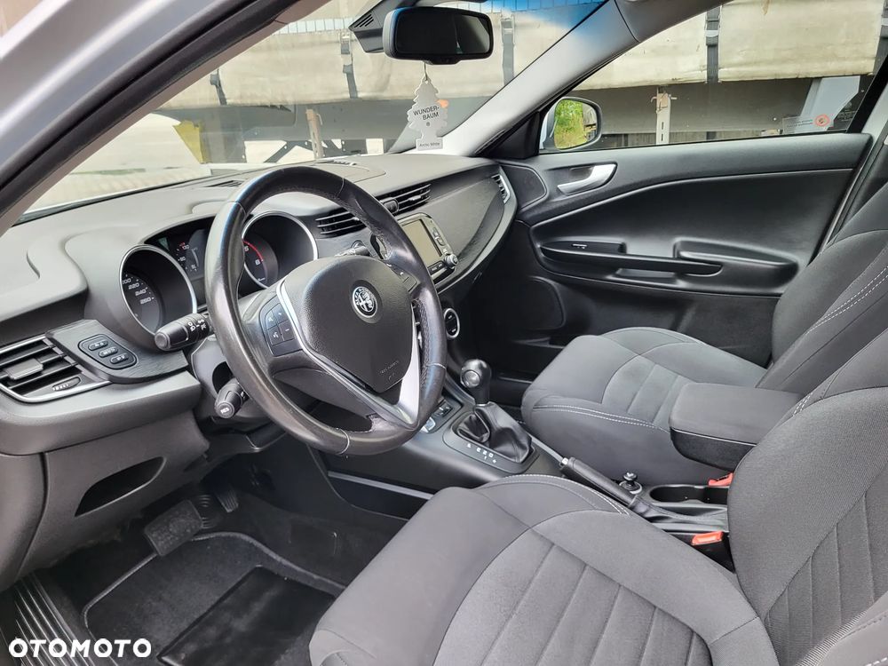 Alfa Romeo Giulietta 1.6 JTDM 16V TCT Super - 16