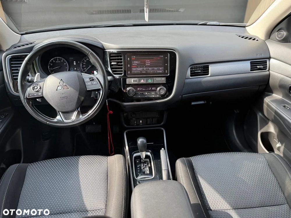 Mitsubishi Outlander 2.0 2WD CVT Diamant Edition - 10