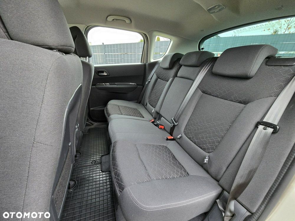 Peugeot 3008 - 19