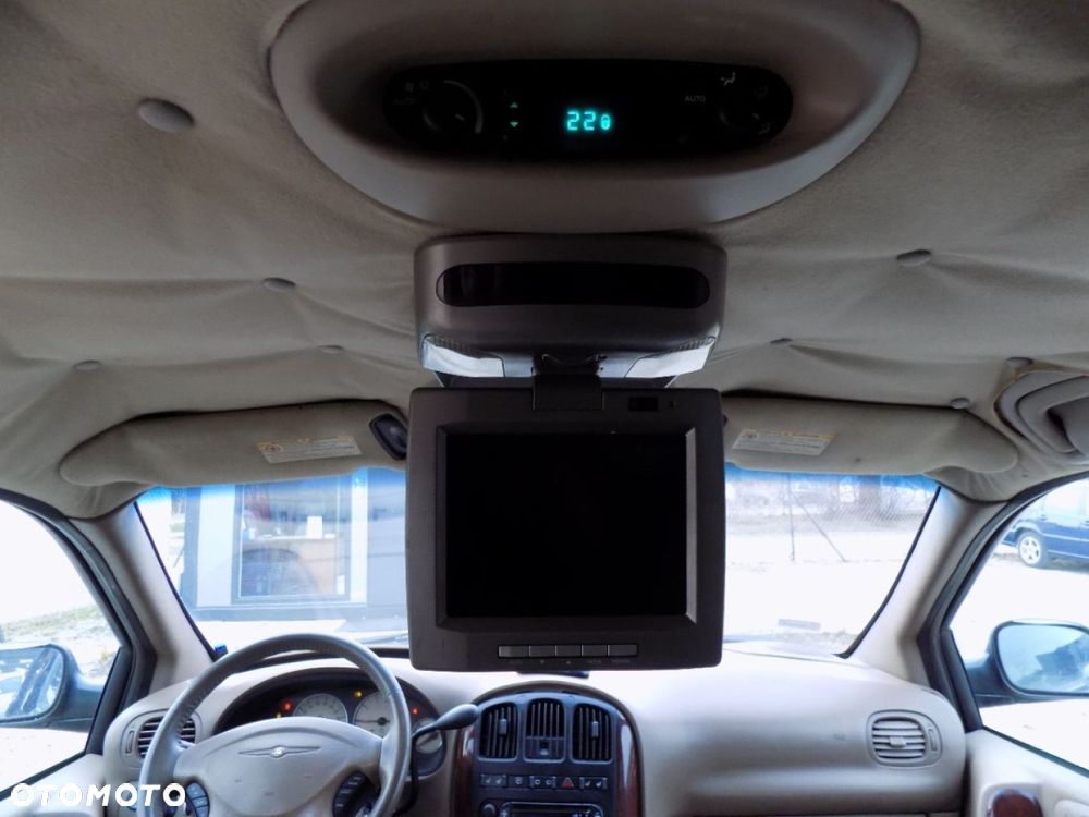 Chrysler Grand Voyager - 12