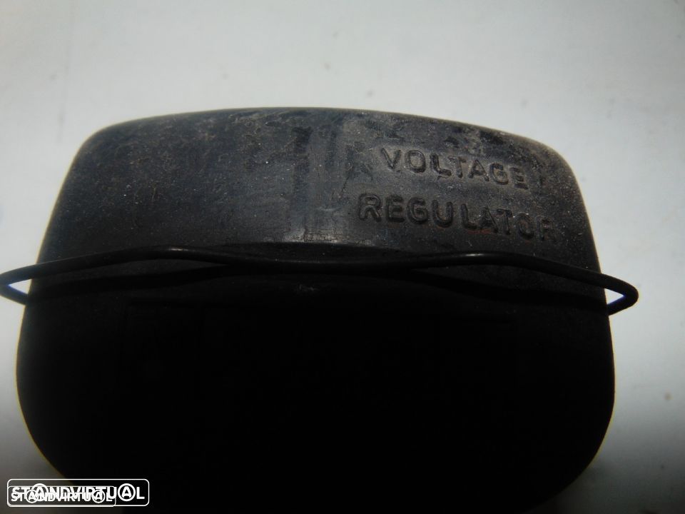 antigos e classicos regulador de voltagem 12 V - 2