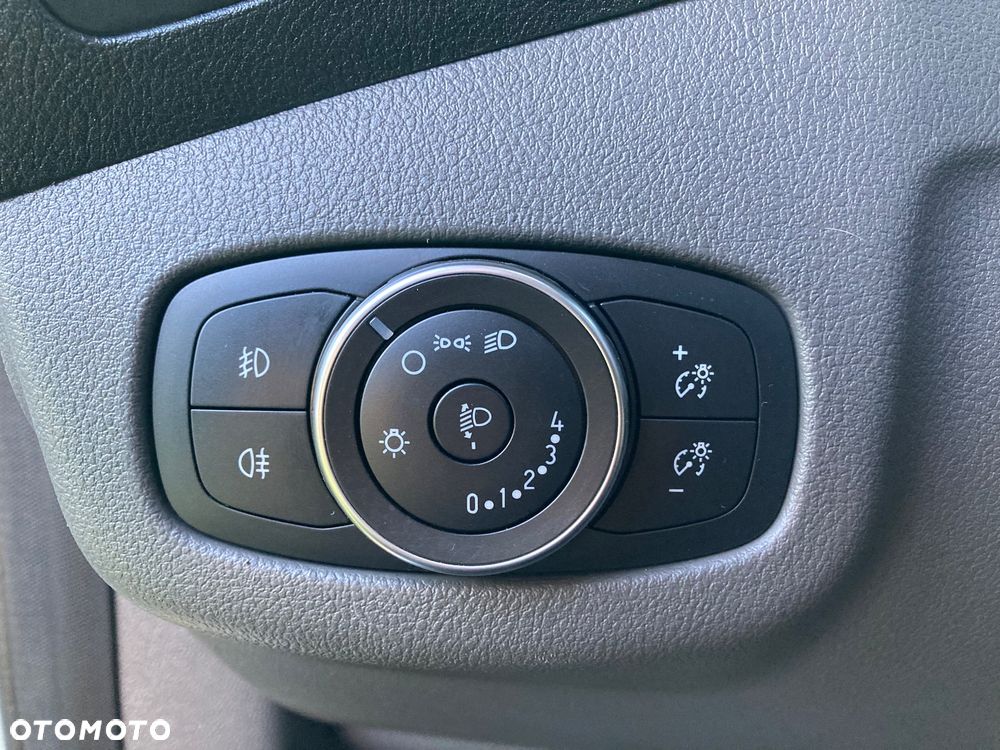 Ford Transit Connect - 20