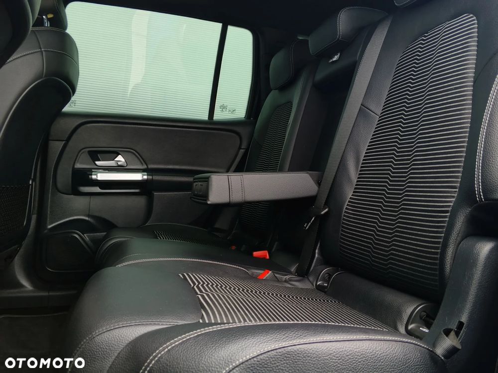 Mercedes-Benz GLB 200 d 8G-DCT EDITION 2022 - 38
