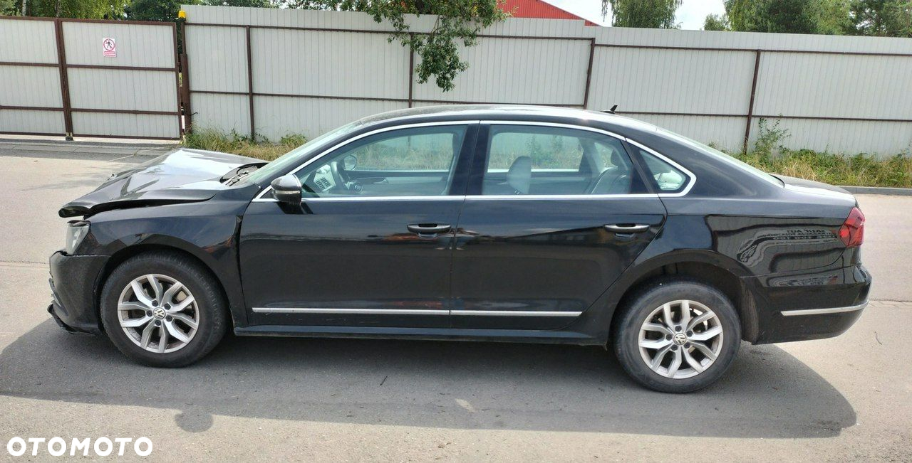 Volkswagen Passat - 8