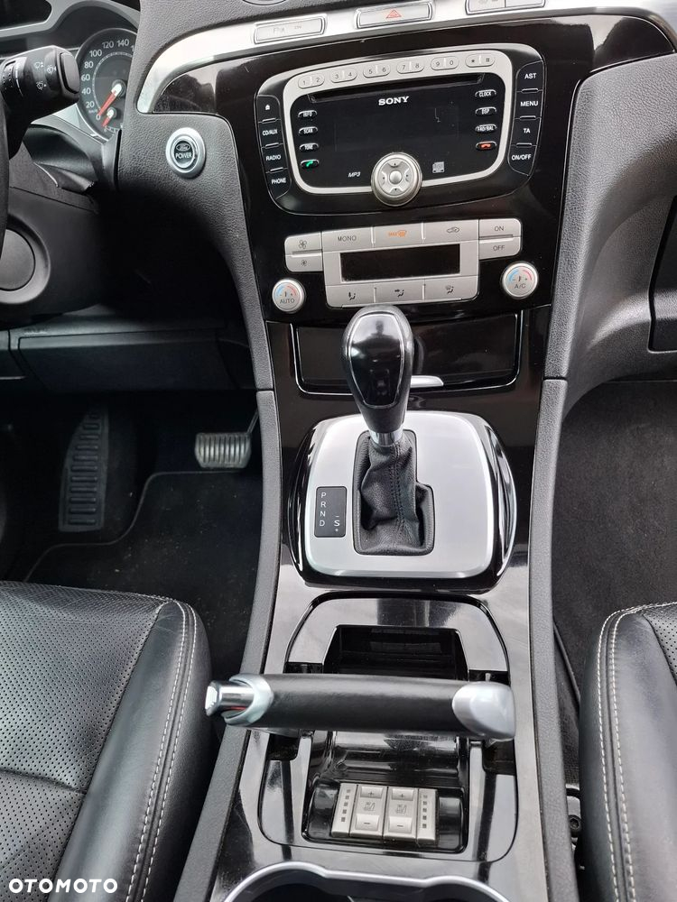 Ford S-Max 2.0 TDCi DPF Business Edition - 27