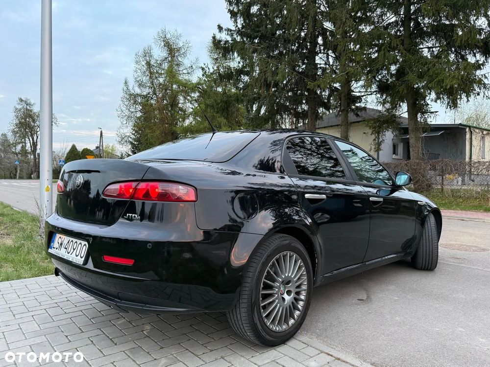 Alfa Romeo 159 1.9JTDM Distinctive - 11