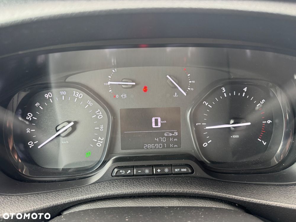 Toyota Dangel Proace - 6