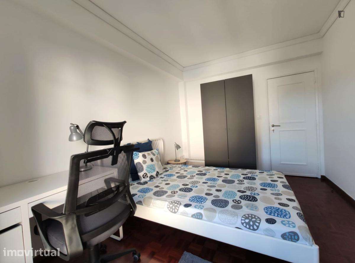 Quarto - localizado em Oeiras Lisbon - Grande imagem: 3/12