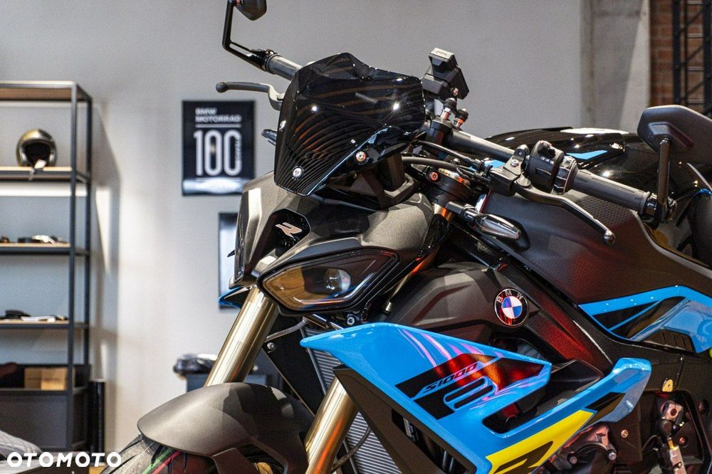 BMW S - 5