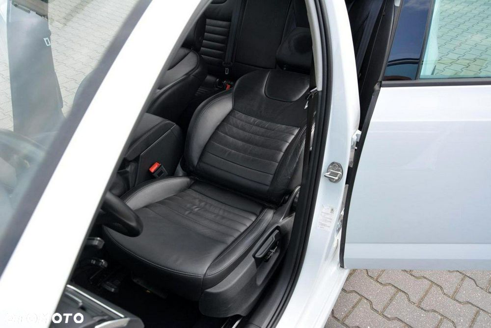 Skoda Octavia 2.0 TDI (Green tec) DSG Style - 23