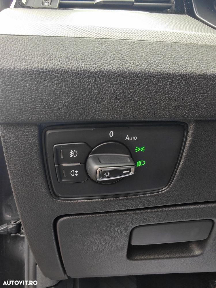 Volkswagen Passat - 32