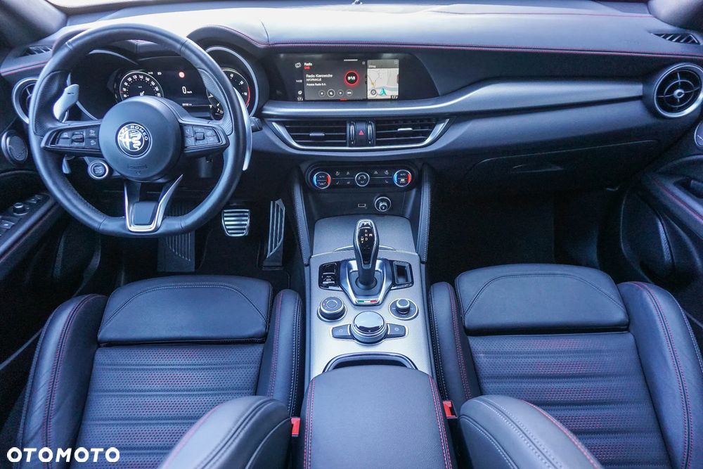 Alfa Romeo Stelvio 2.0 Turbo Tributo Italiano Q4 - 40