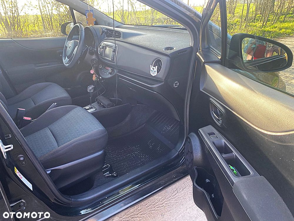 Toyota Yaris - 6