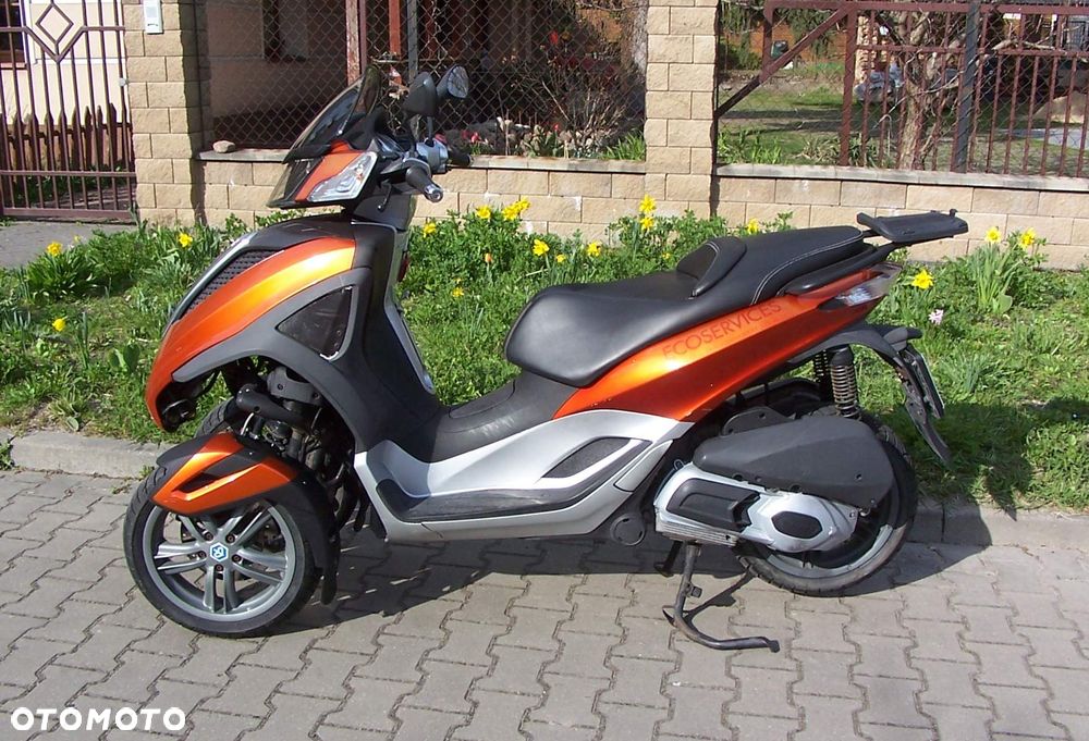 Piaggio MP-3 - 2