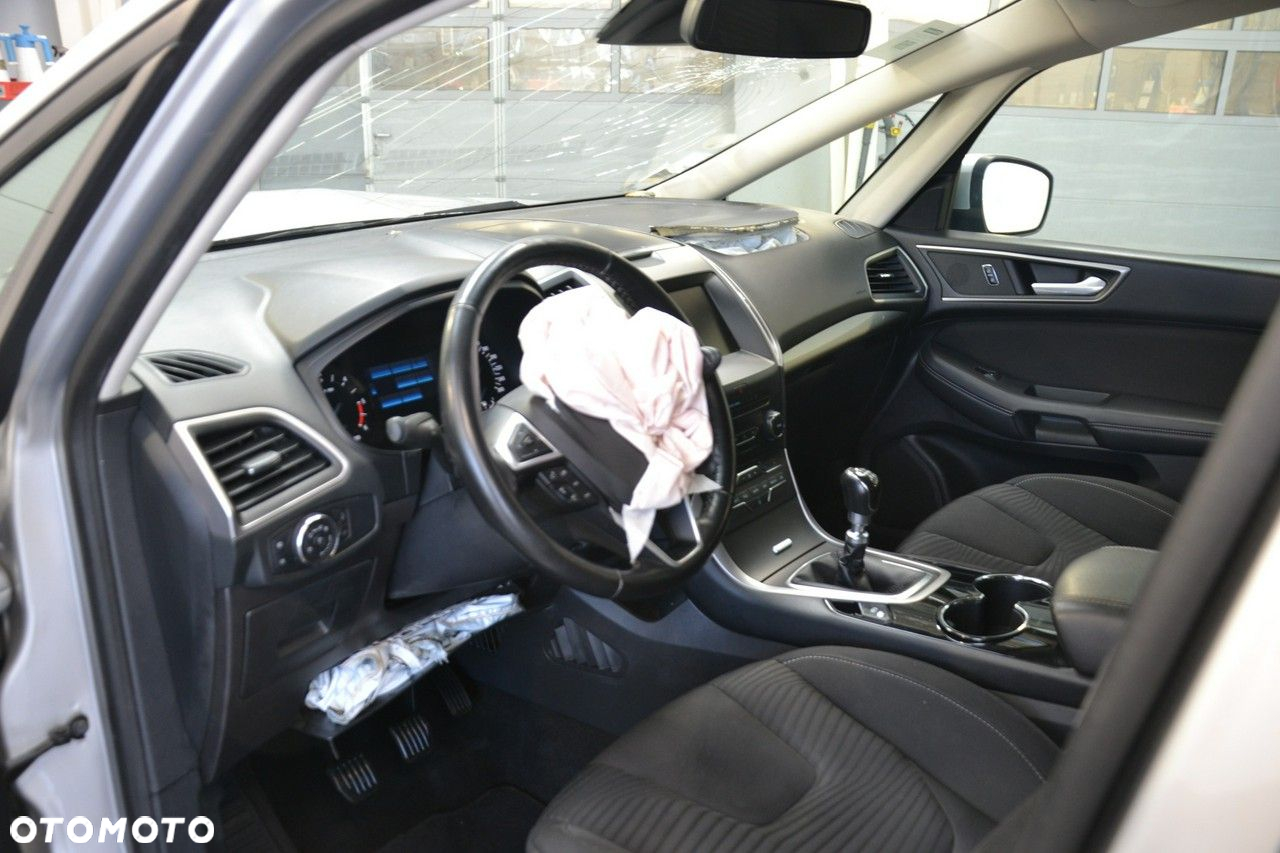 Ford S-Max - 21