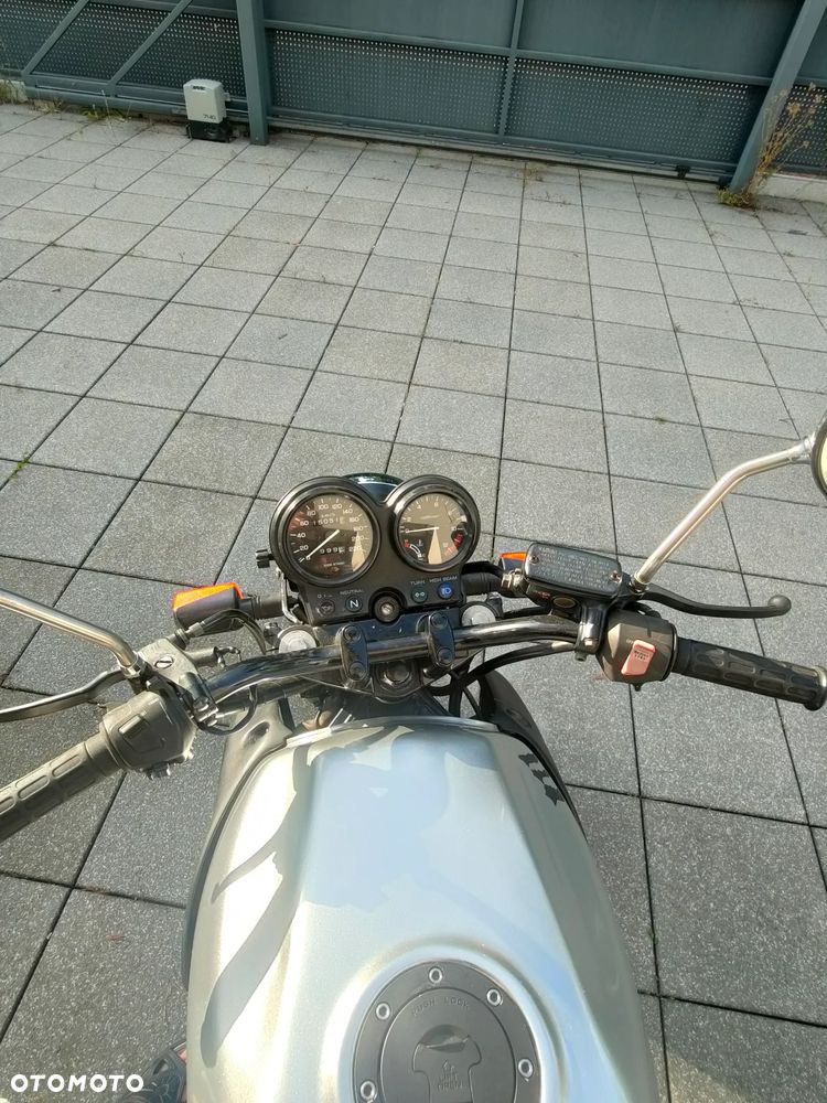 Honda CB - 12