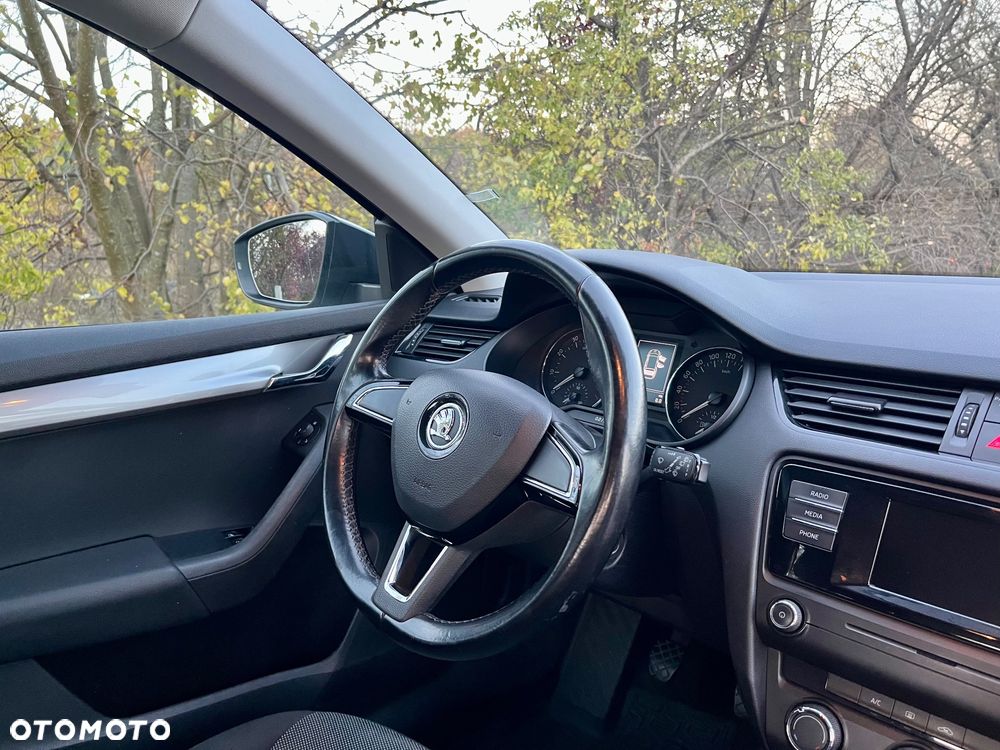 Skoda Octavia 1.4 TSI Active - 11