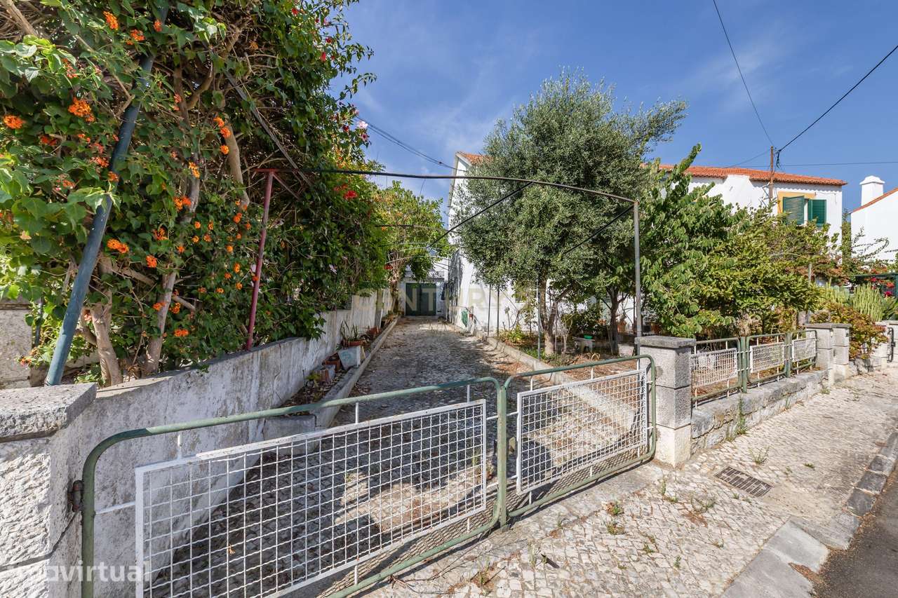 Moradia Geminada Bairro do Pombal, Almada - Grande imagem: 2/44