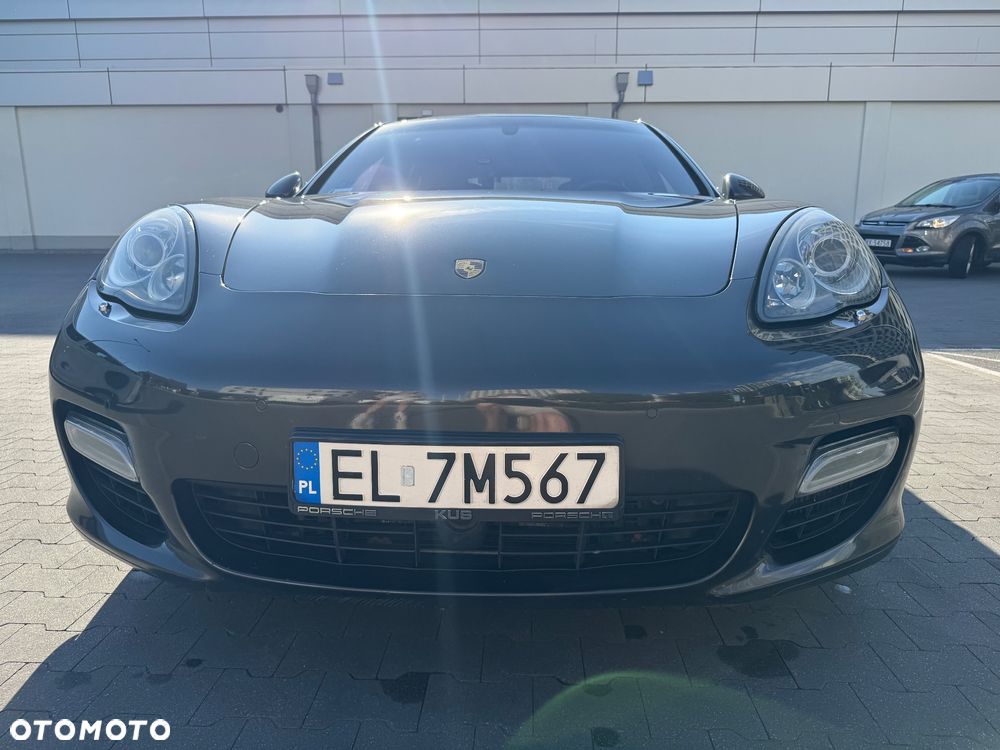 Porsche Panamera Turbo - 17