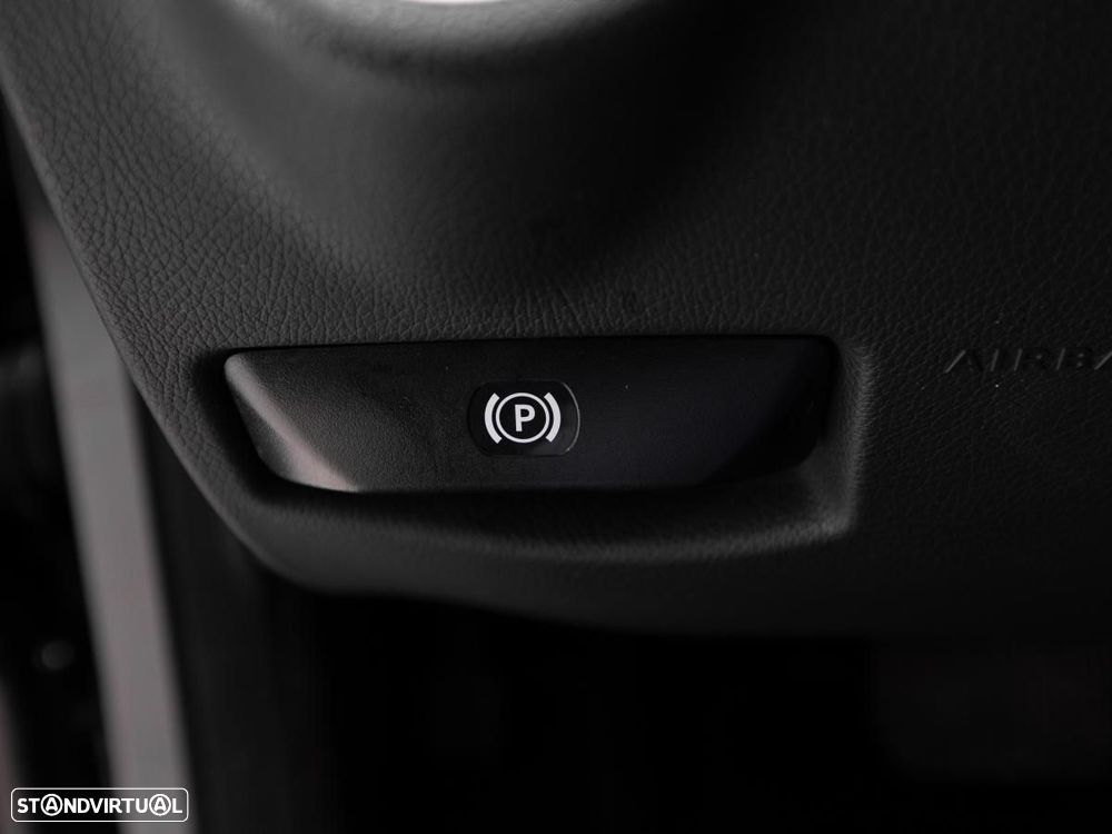 Mercedes-Benz C 200 - 14