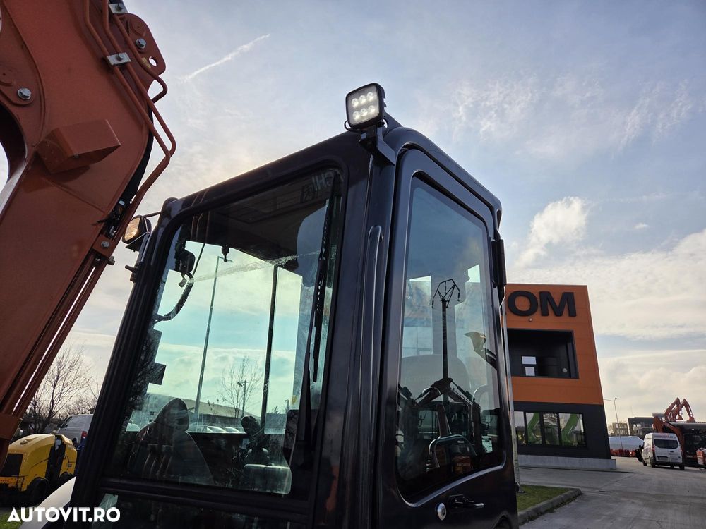 Hitachi ZX55, 2023, 879h, 5,5 tone, CUPLA RAPIDA+3 CUPE NOI, senile cauciuc 90% bune, Inst picon pe brate, A dous inst hidr pe brate, Aer conditionat, Ad sapare 5m, STARE CA NOU, posibilitate leasing-PROMOTIE 46.900 EUR+tva - 17