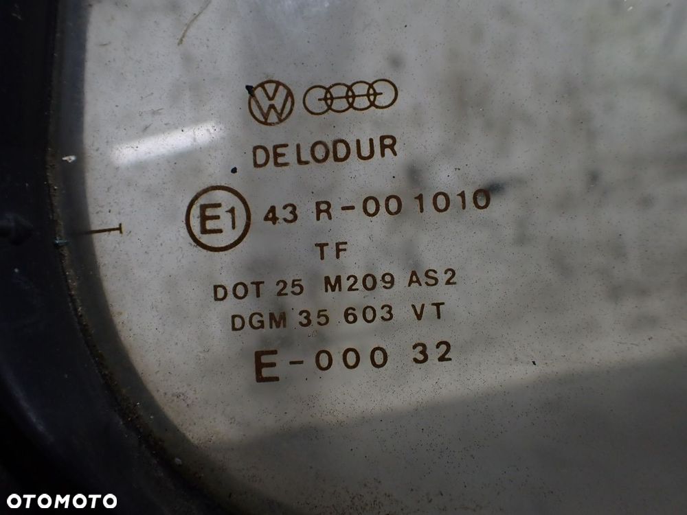 SZYBA TYLNA AUDI 80 B2 - 6