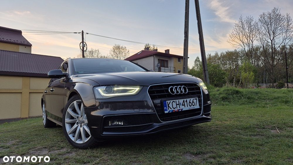 Audi A4 Avant 2.0 TDI DPF clean diesel S line Sportpaket - 16