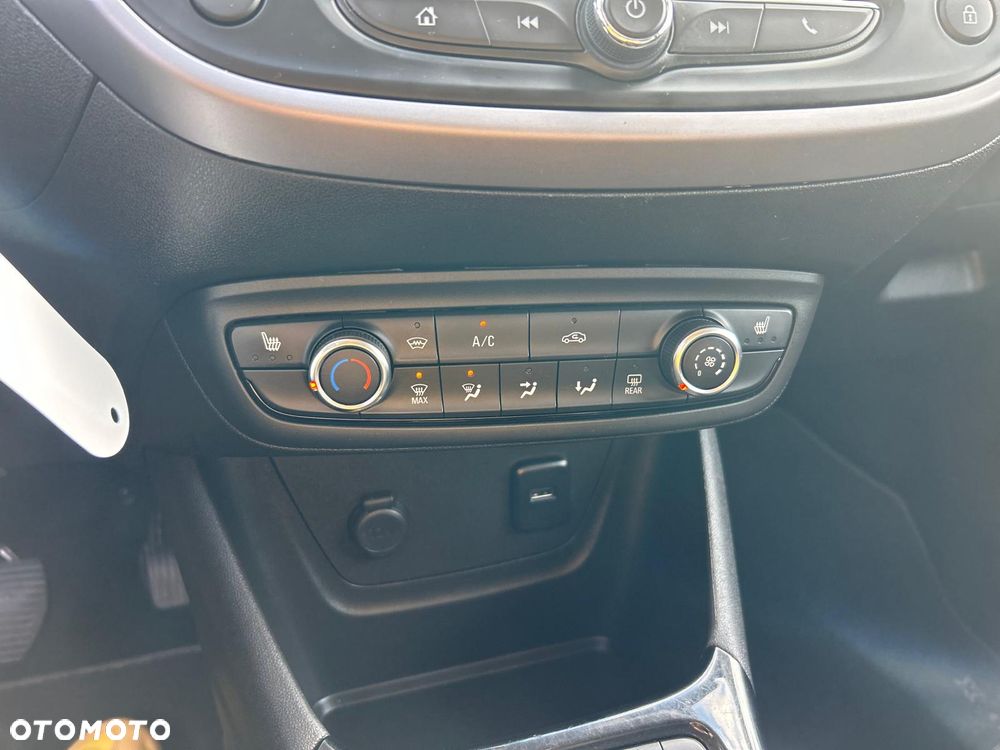 Opel Crossland X 1.2 Innovation - 33